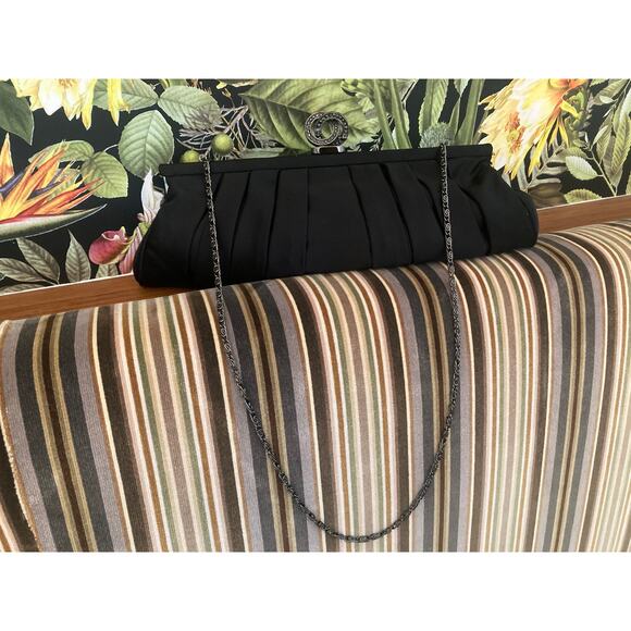 Santi Pleated Perfection Satin Black Evening Bag + Rhinestone Closure + Chain - Picture 3 of 8